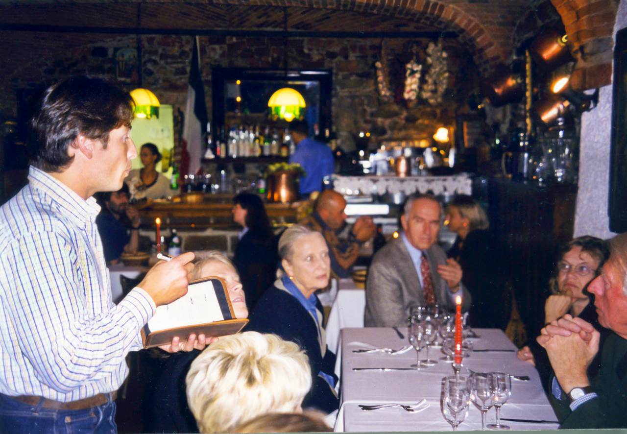 1_restaurant_meal_lazzaronis-CC1